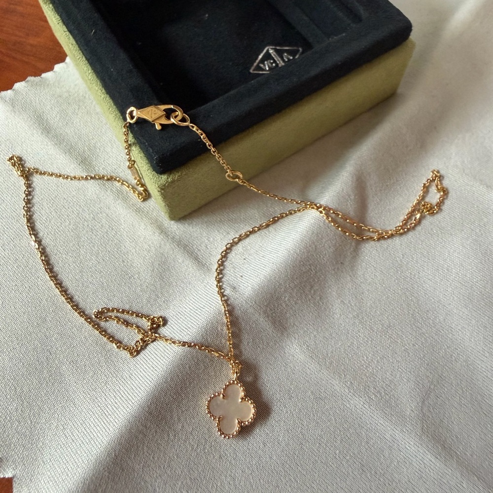 Van Cleef & Arpels Sweet Alhambra Necklace